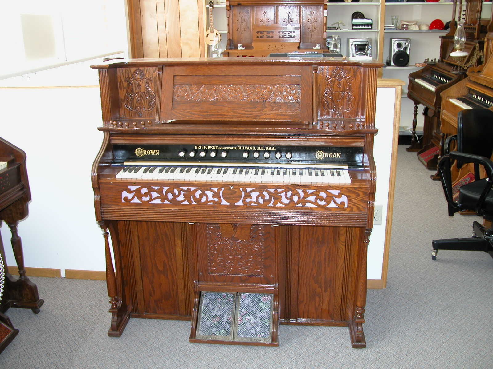 1902 Crown Organ Co. I.D. No. # 58