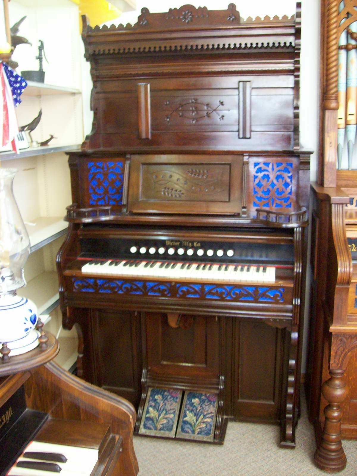 1903 Victoria Organ Co. I.D. No. #76